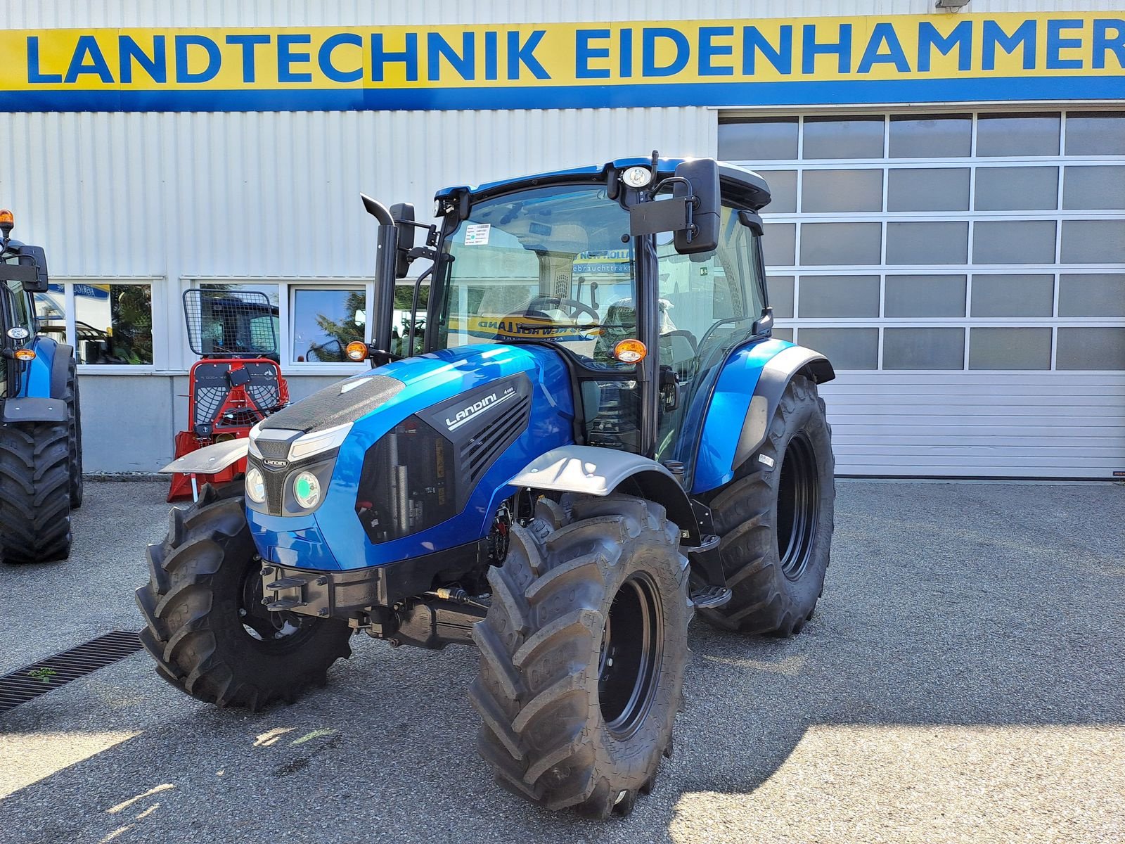 Traktor типа Landini 4-080, Neumaschine в Burgkirchen (Фотография 1)