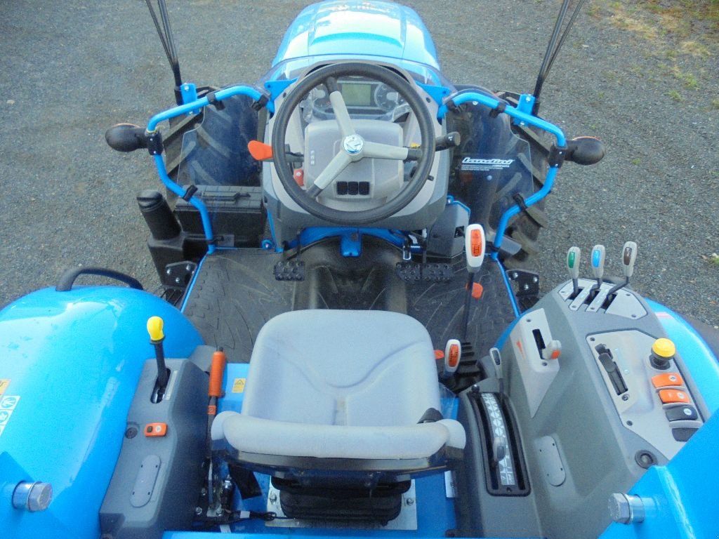 Traktor des Typs Landini 4-080DT, Gebrauchtmaschine in AUTHON (Bild 9)