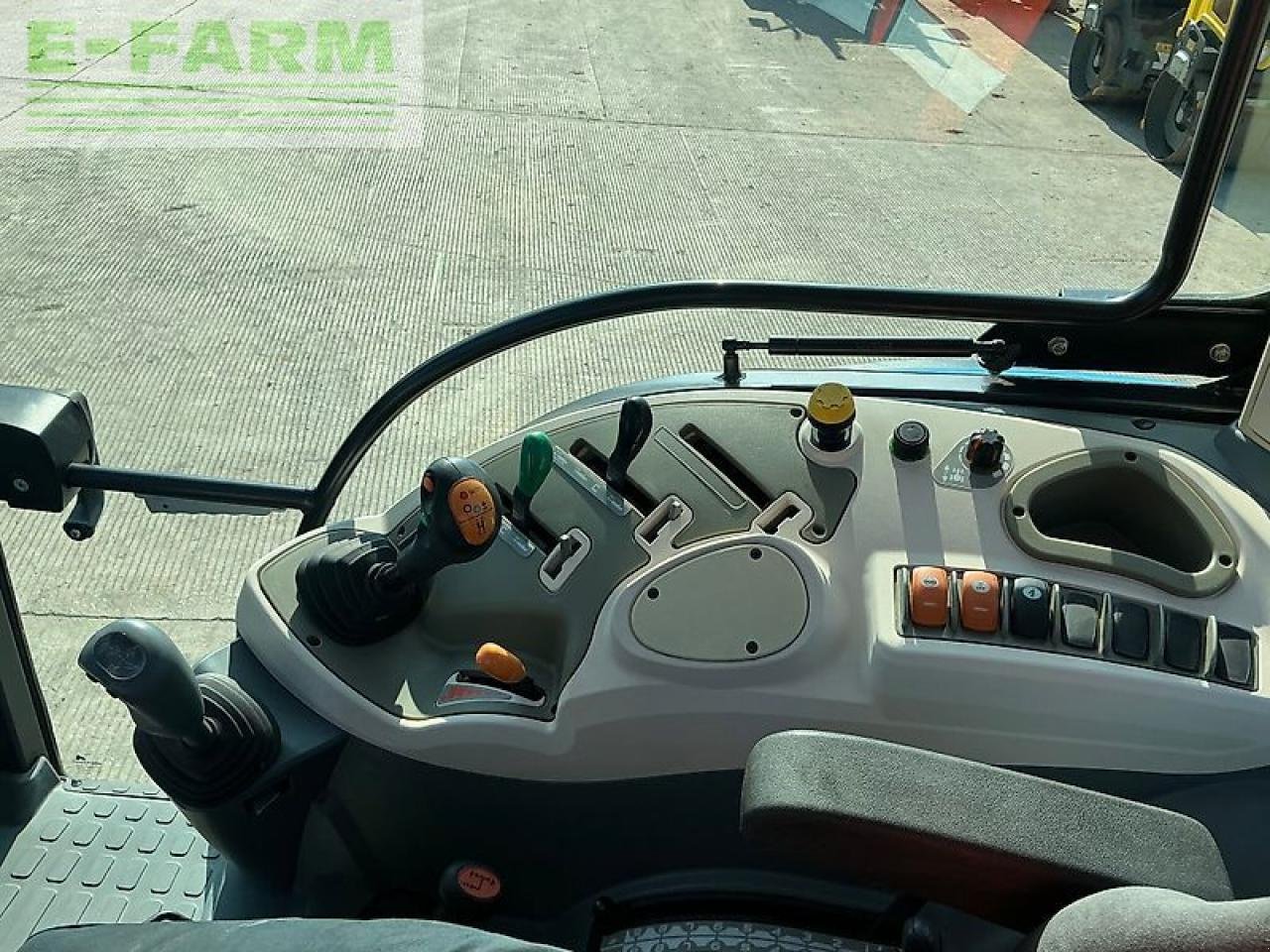 Traktor of the type Landini 4-090 loader tractor (st25977), Gebrauchtmaschine in SHAFTESBURY (Picture 18)