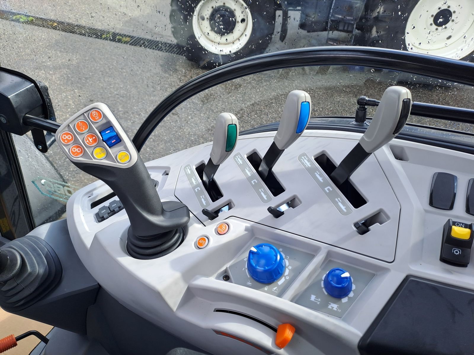 Traktor des Typs Landini 5-085 Roboshift, Vorführmaschine in Burgkirchen (Bild 22)