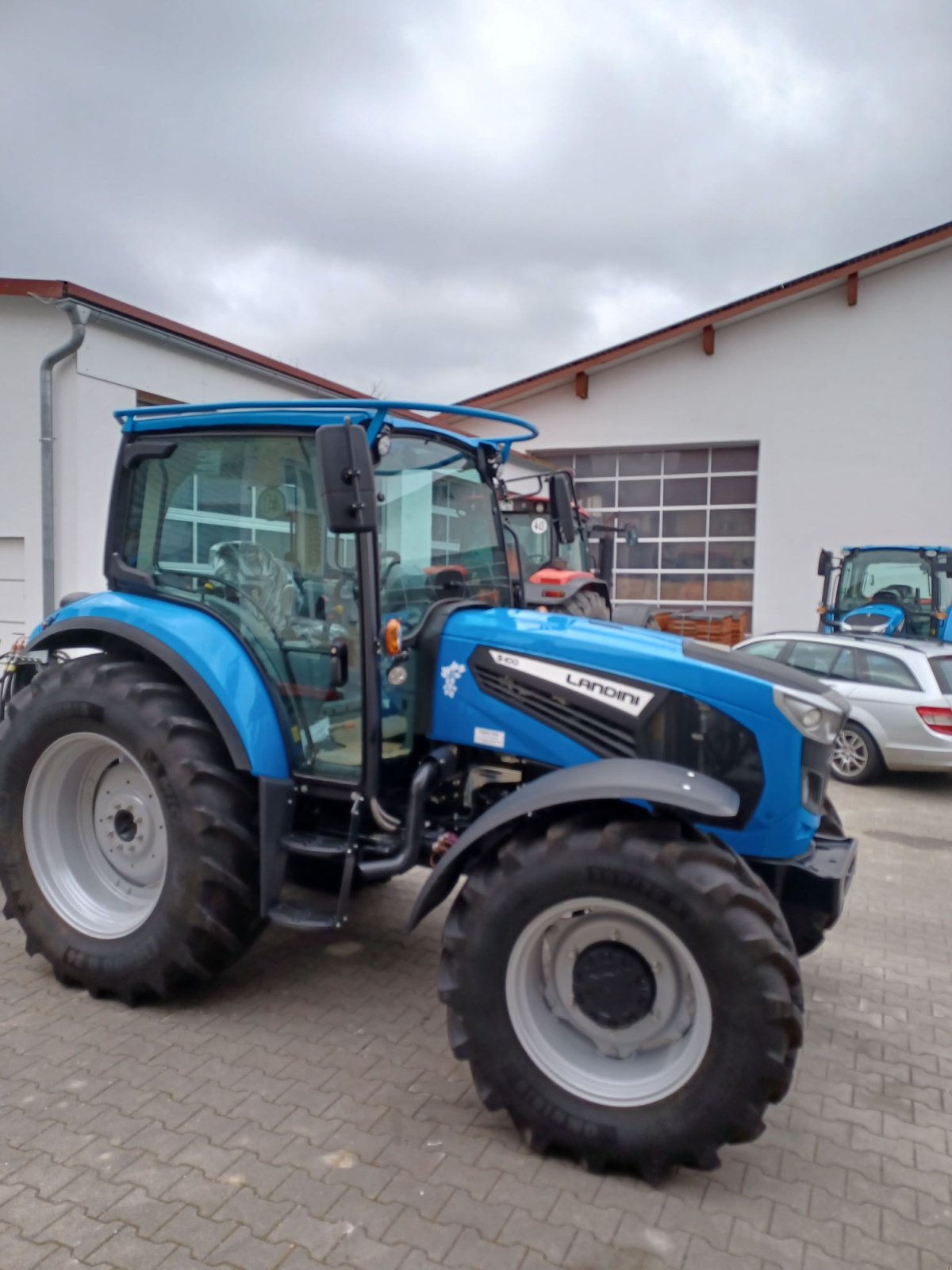 Traktor van het type Landini 5-100 H, Neumaschine in Au/Hallertau (Foto 3)