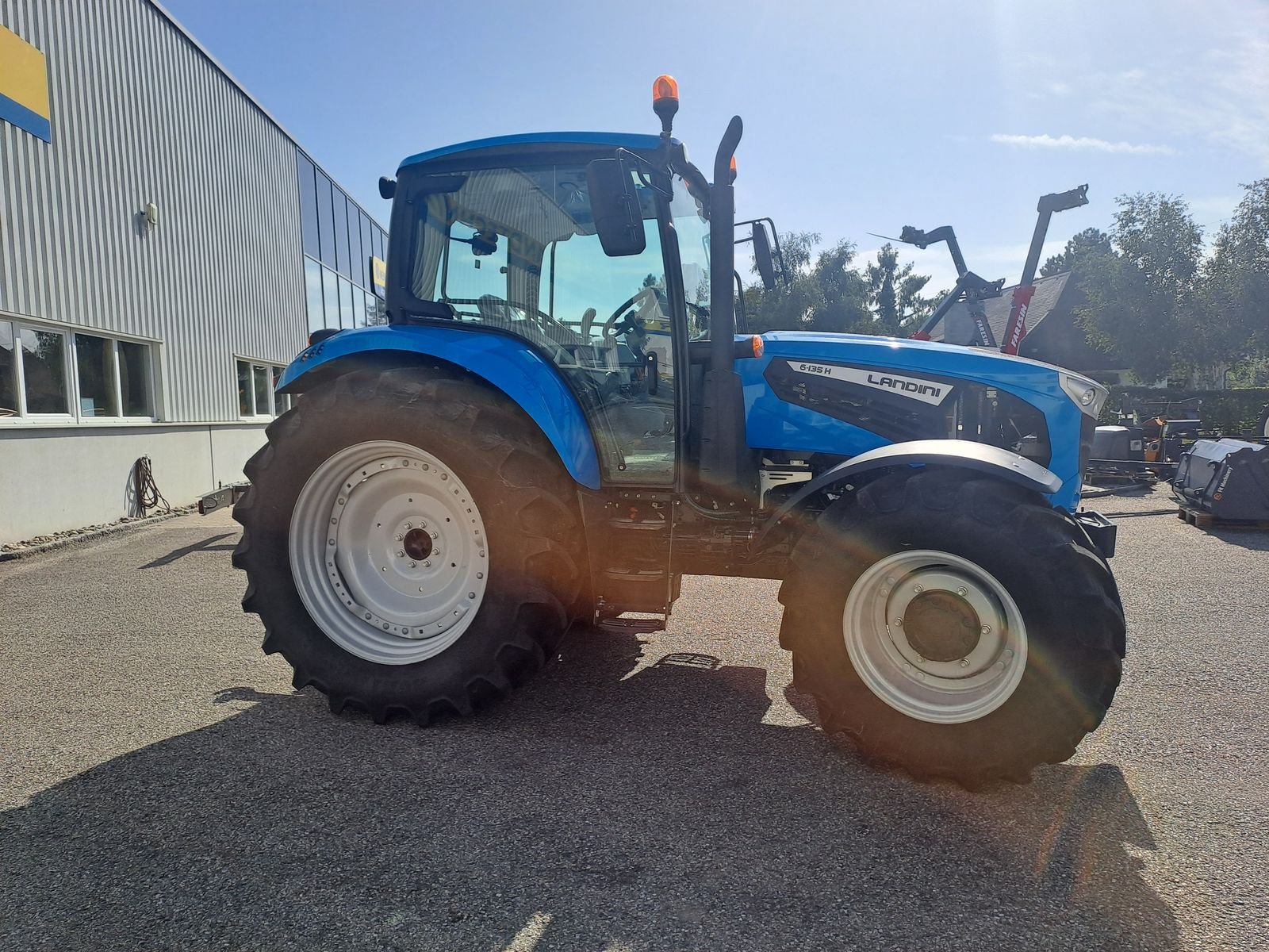 Traktor des Typs Landini 6-135H, Neumaschine in Burgkirchen (Bild 7)