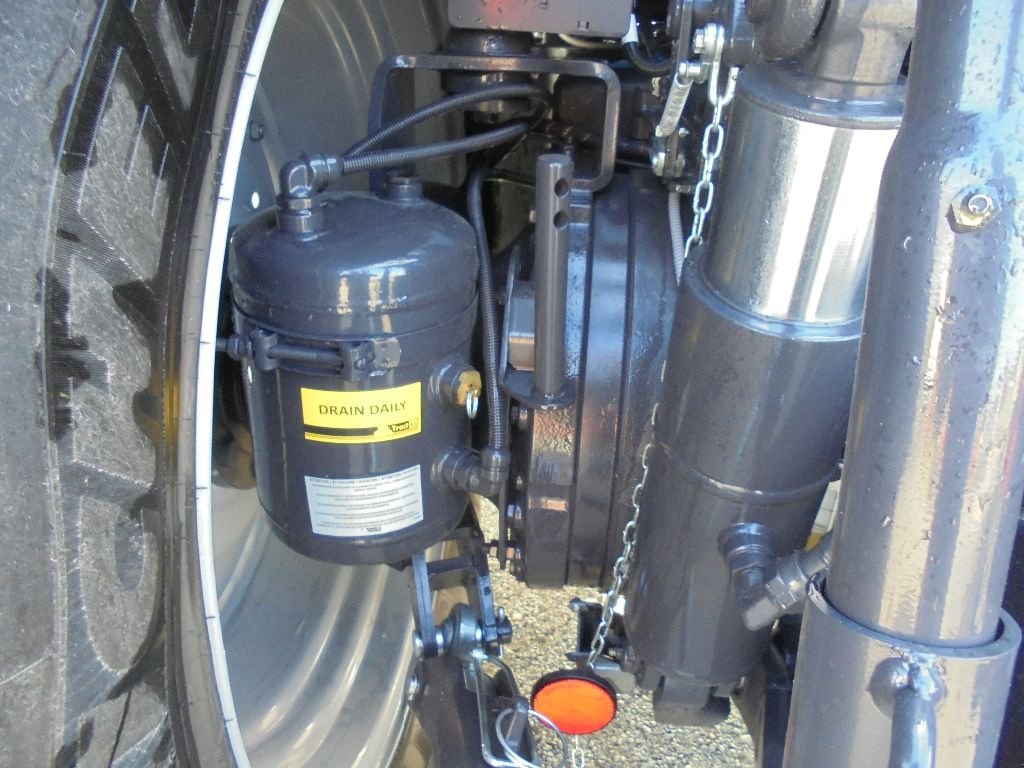 Traktor of the type Landini 7-160 DYNAMIC, Gebrauchtmaschine in AUTHON (Picture 9)