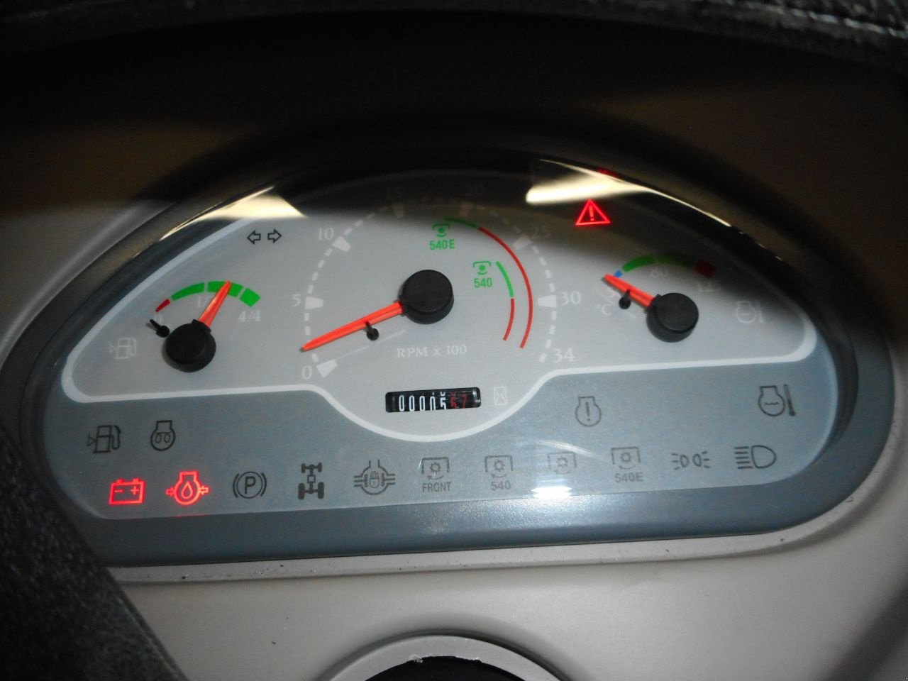 Traktor of the type Landini mistral 2-055, Neumaschine in Hedel (Picture 9)