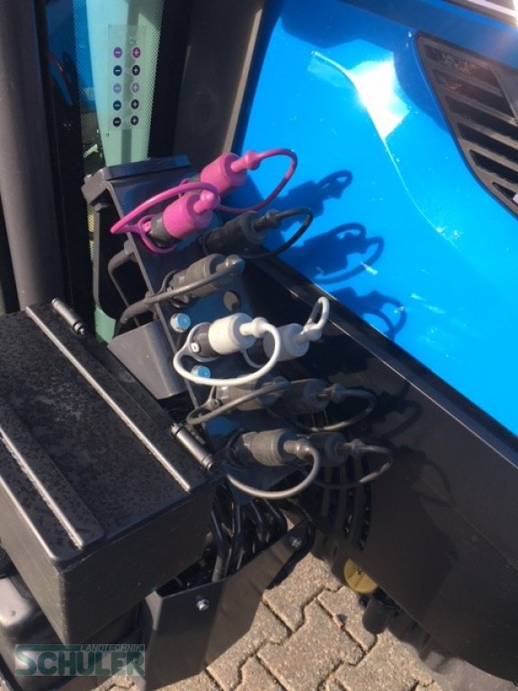 Traktor des Typs Landini REX 4-110V, Neumaschine in St. Märgen (Bild 4)