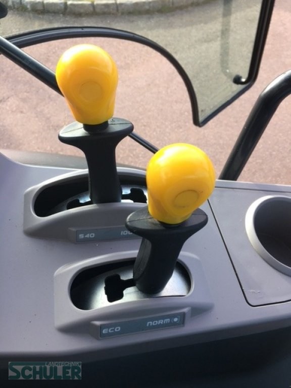 Traktor des Typs Landini REX 4-110V, Neumaschine in St. Märgen (Bild 8)