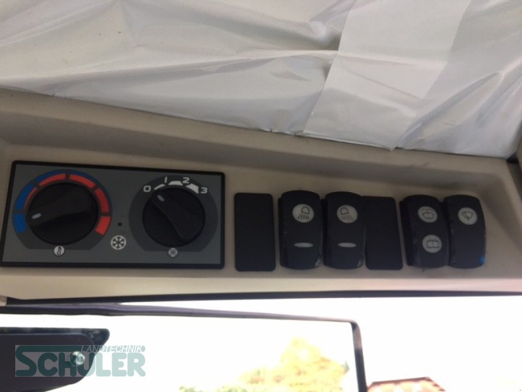 Traktor des Typs Landini REX 4-110V, Neumaschine in St. Märgen (Bild 11)