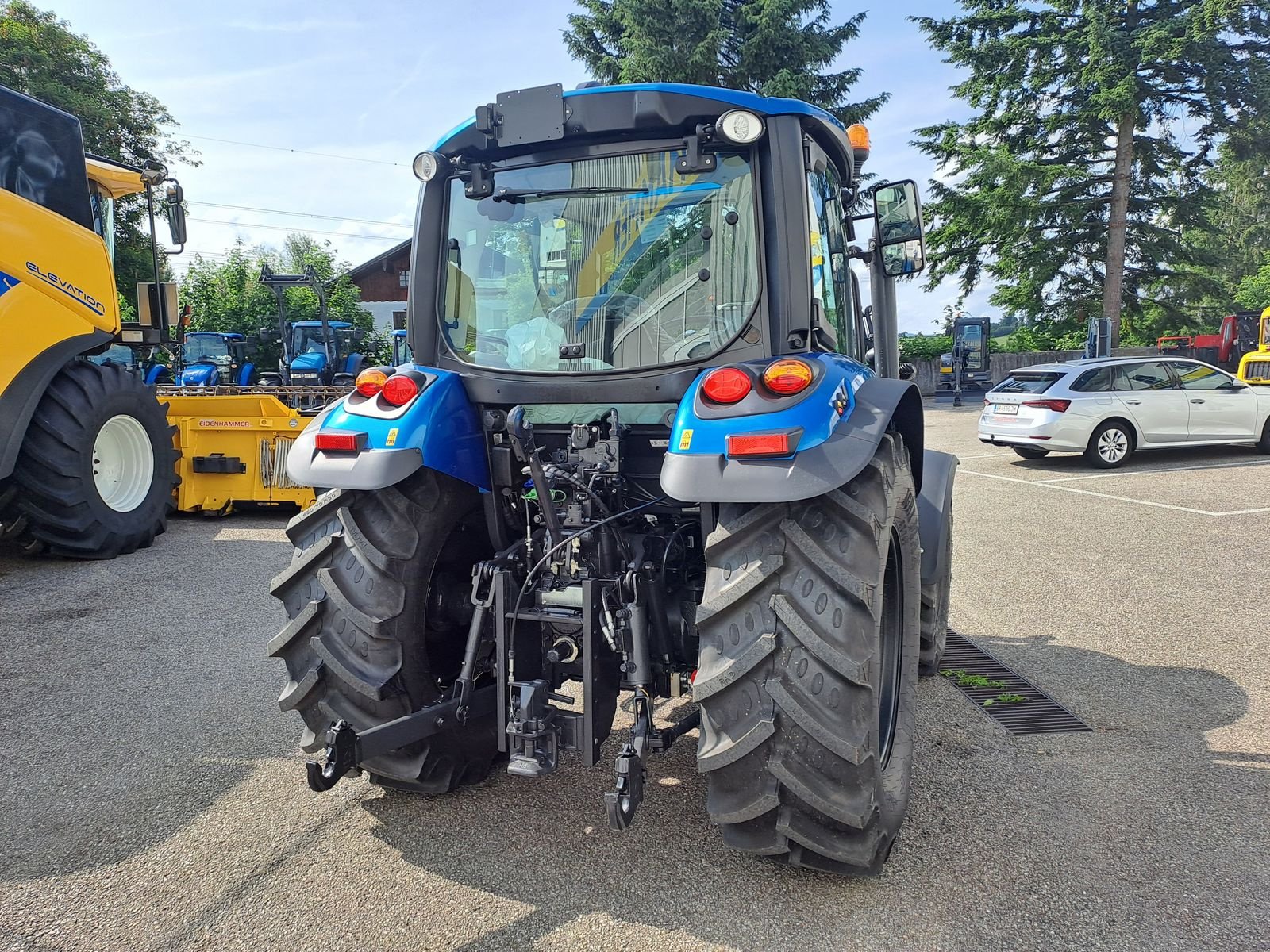 Traktor des Typs Landini Serie   5-085, Neumaschine in Burgkirchen (Bild 8)
