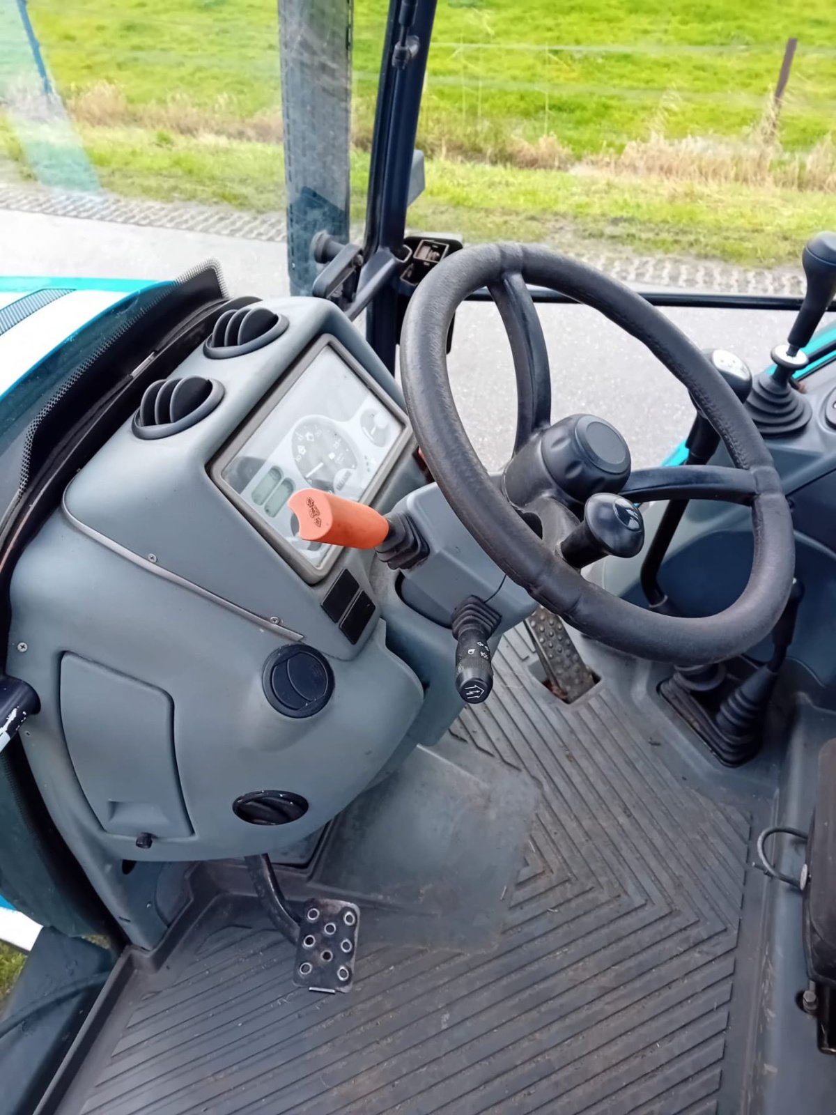 Traktor des Typs Landini Vision 105, Gebrauchtmaschine in Dalfsen (Bild 11)