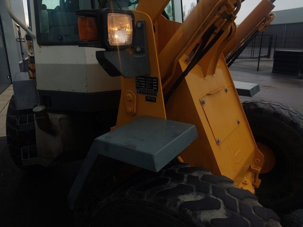 Traktor от тип Liebherr L507, Gebrauchtmaschine в Swifterbant (Снимка 10)