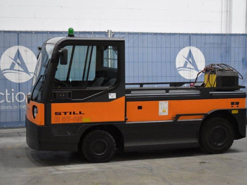 Linde P250, Gebrauchtmaschine, Baujahr: 2015 (Bild 1) Traktor des Typs Linde P250, Gebrauchtmaschine in Antwerpen (Bild 1)