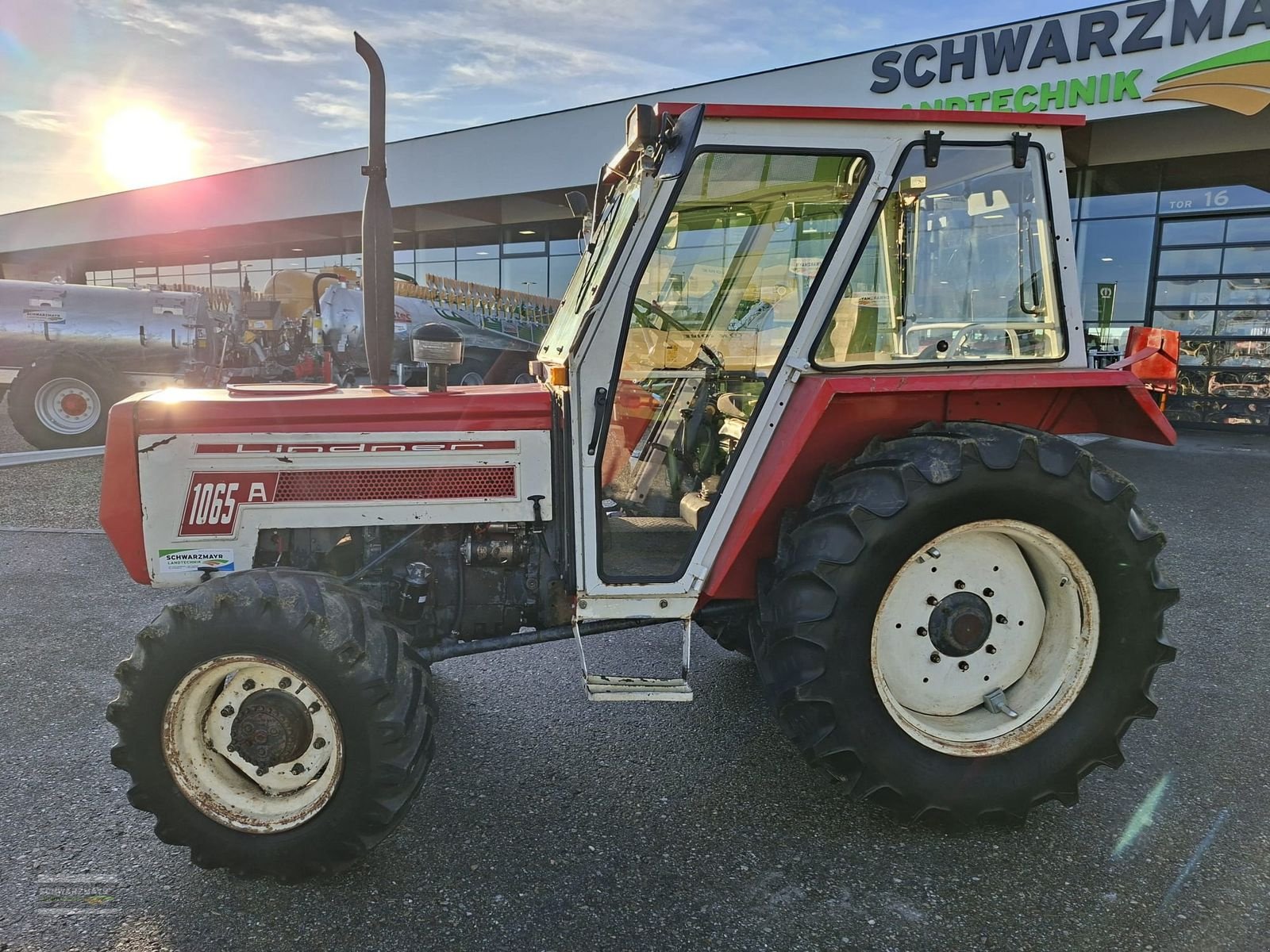 Traktor Türe ait Lindner 1065 A Komfort, Gebrauchtmaschine içinde Gampern (resim 4)