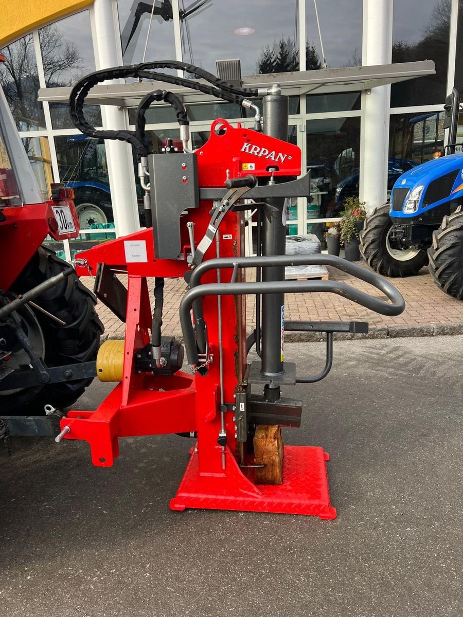 Traktor van het type Lindner 1600 A, Gebrauchtmaschine in Burgkirchen (Foto 7)