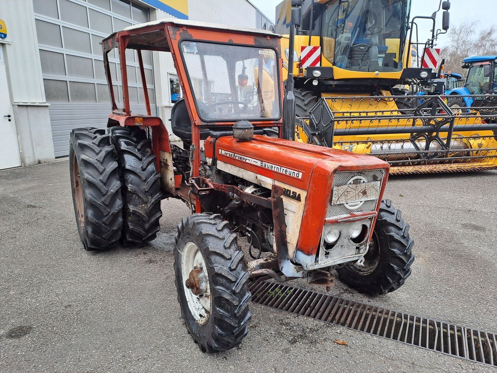 Traktor del tipo Lindner 520 SA, Gebrauchtmaschine In Burgkirchen (Immagine 3)