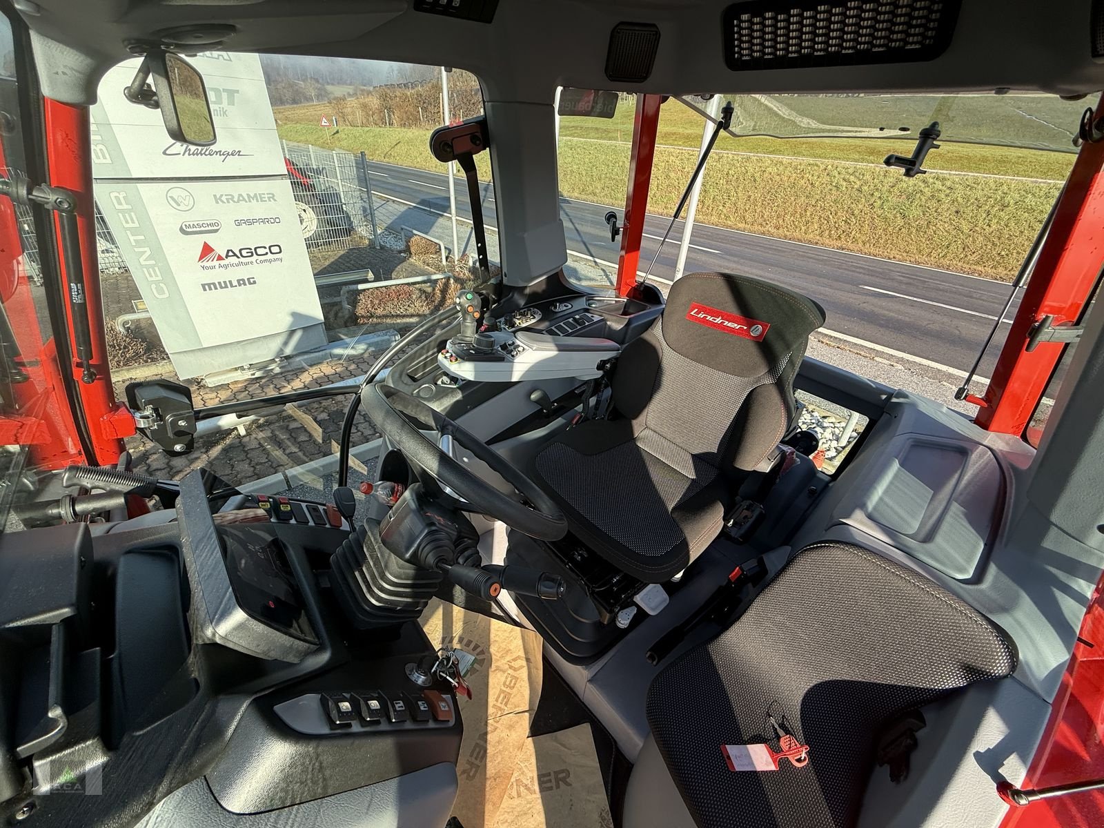 Traktor Türe ait Lindner Lintrac 100 (Stufe V), Gebrauchtmaschine içinde Markt Hartmannsdorf (resim 11)