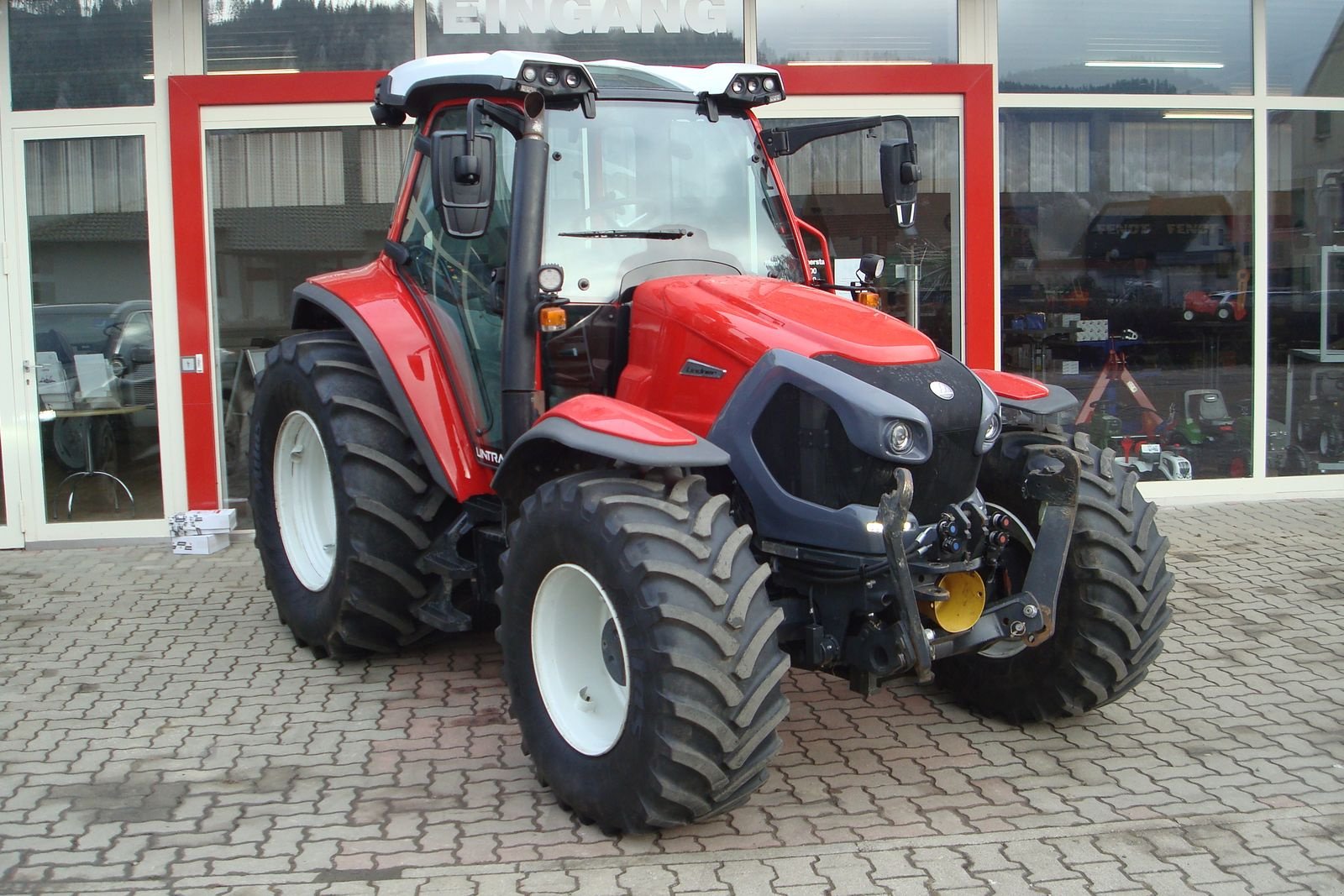 Traktor typu Lindner Lintrac 115 LS, Gebrauchtmaschine v Judenburg (Obrázek 2)