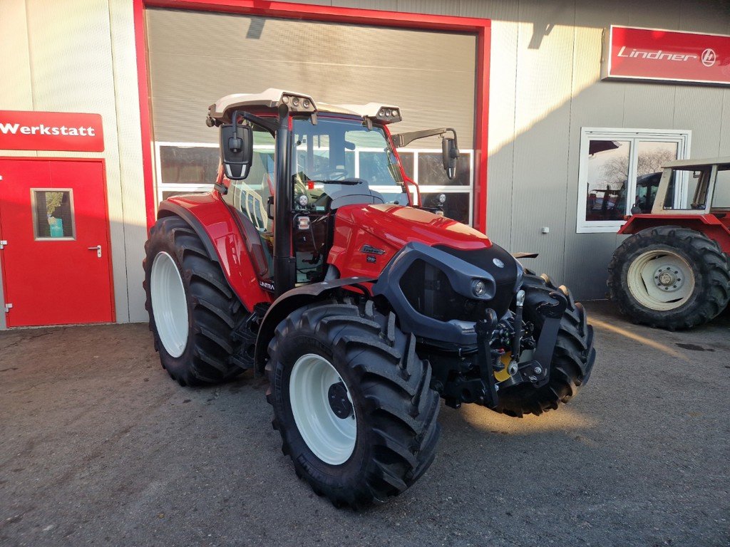 Traktor van het type Lindner Lintrac 115 LS, Ausstellungsmaschine in Etziken (Foto 1)