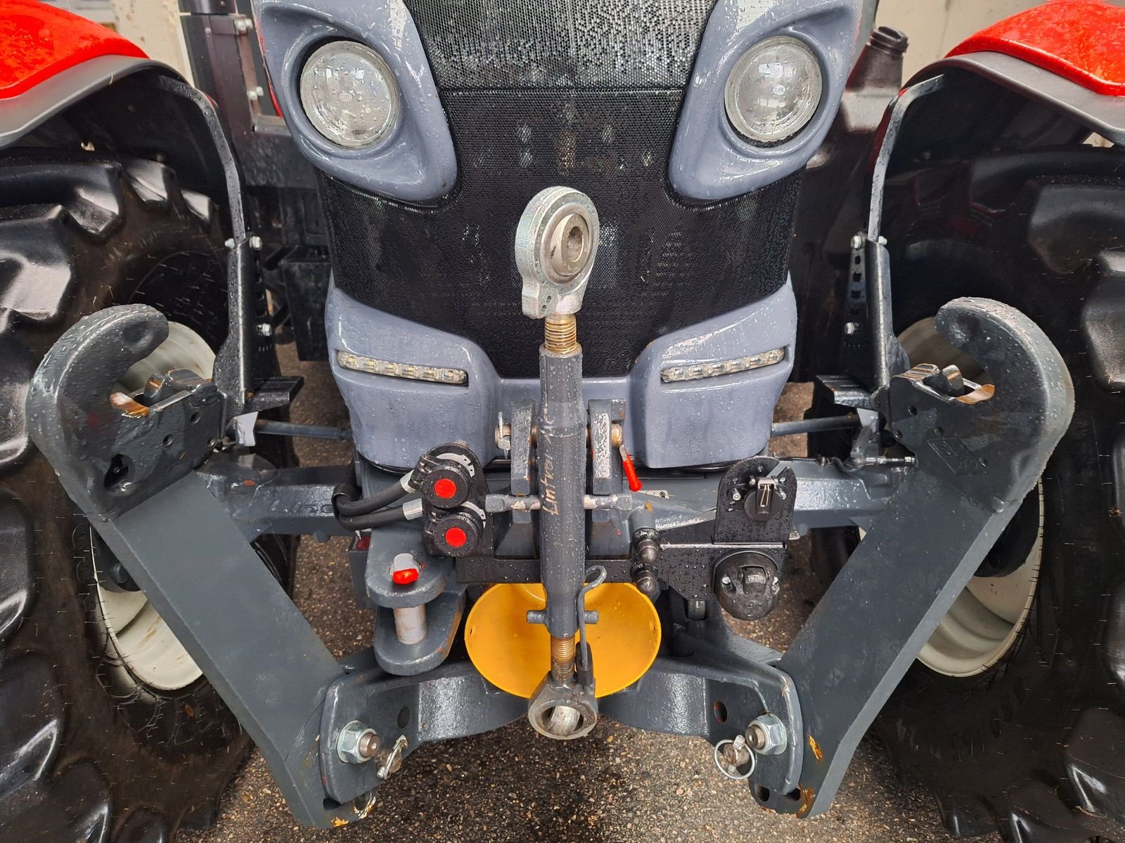 Traktor of the type Lindner Lintrac 130 (Stufe 5), Vorführmaschine in Bergheim (Picture 4)