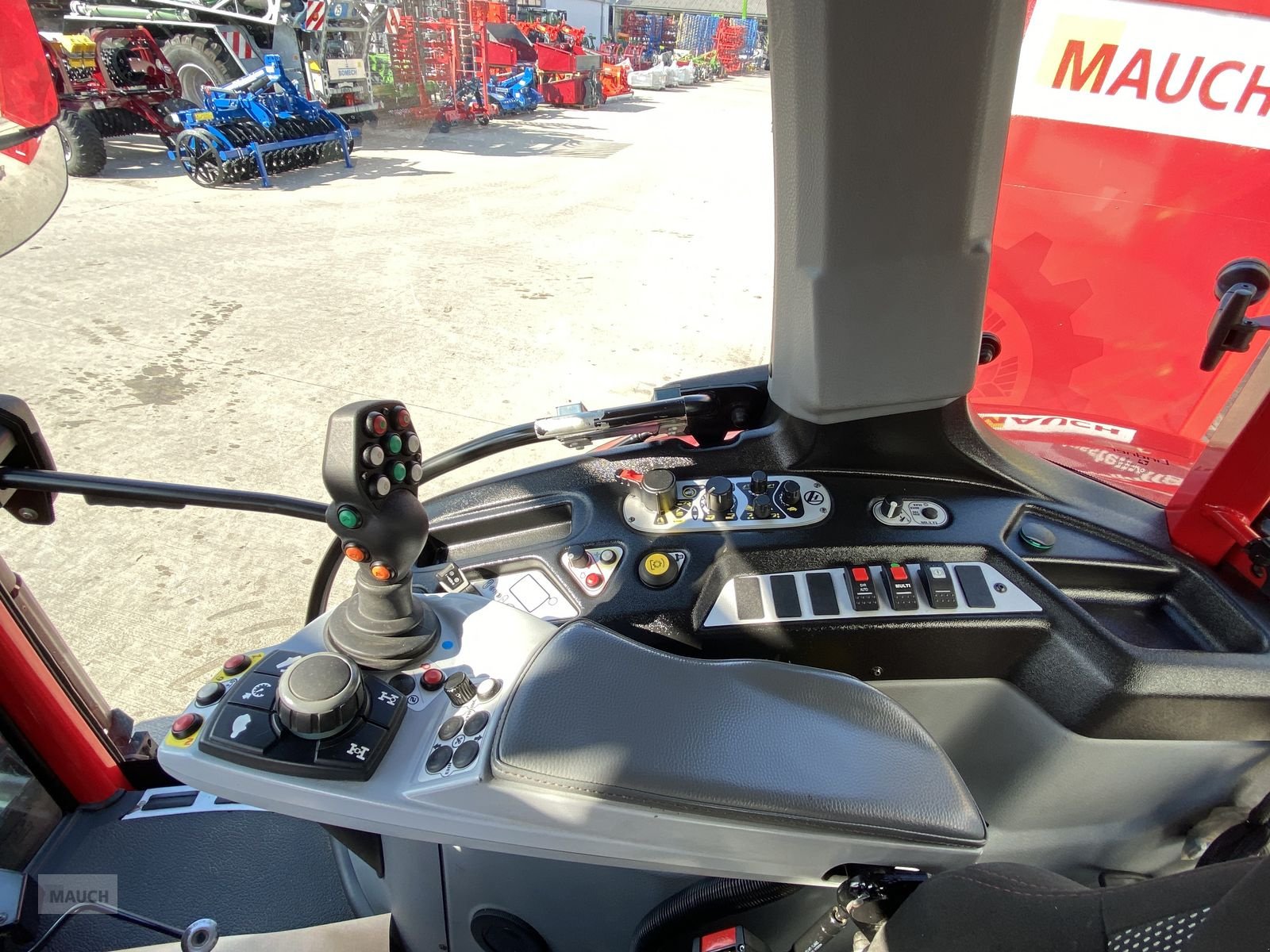 Traktor of the type Lindner Lintrac 130 (Stufe 5), Gebrauchtmaschine in Burgkirchen (Picture 10)