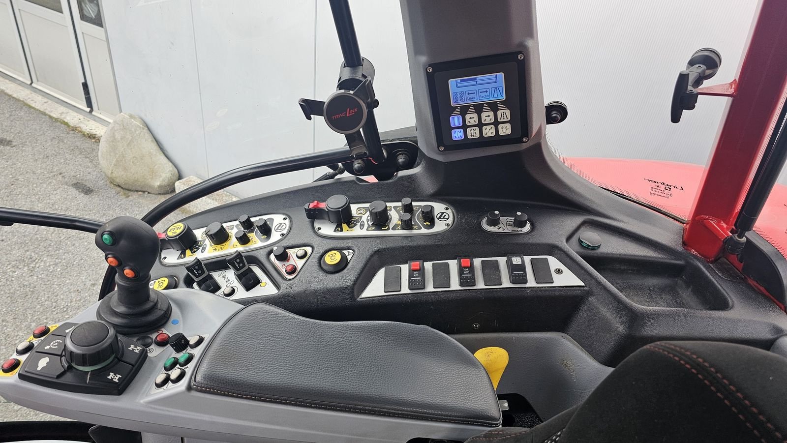 Traktor типа Lindner Lintrac 130 (Stufe 5) 4Rad-Lenkung, Gebrauchtmaschine в Ried im Oberinntal (Фотография 7)