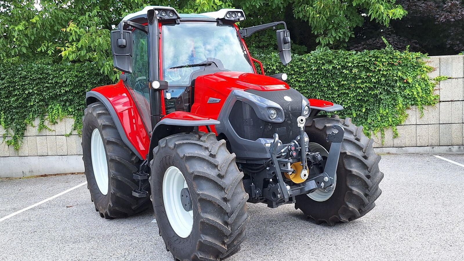 Traktor типа Lindner Lintrac 130, Gebrauchtmaschine в Bergheim (Фотография 1)