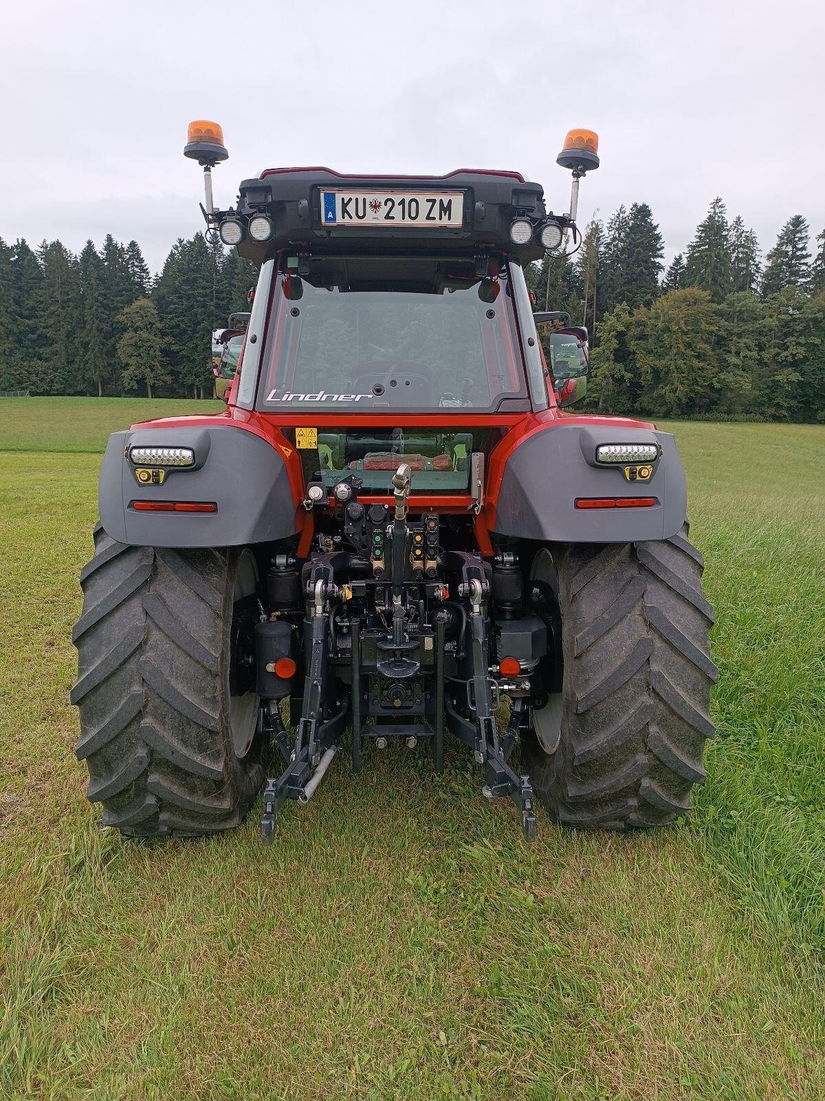 Traktor от тип Lindner Lintrac 130, Gebrauchtmaschine в angerberg (Снимка 2)