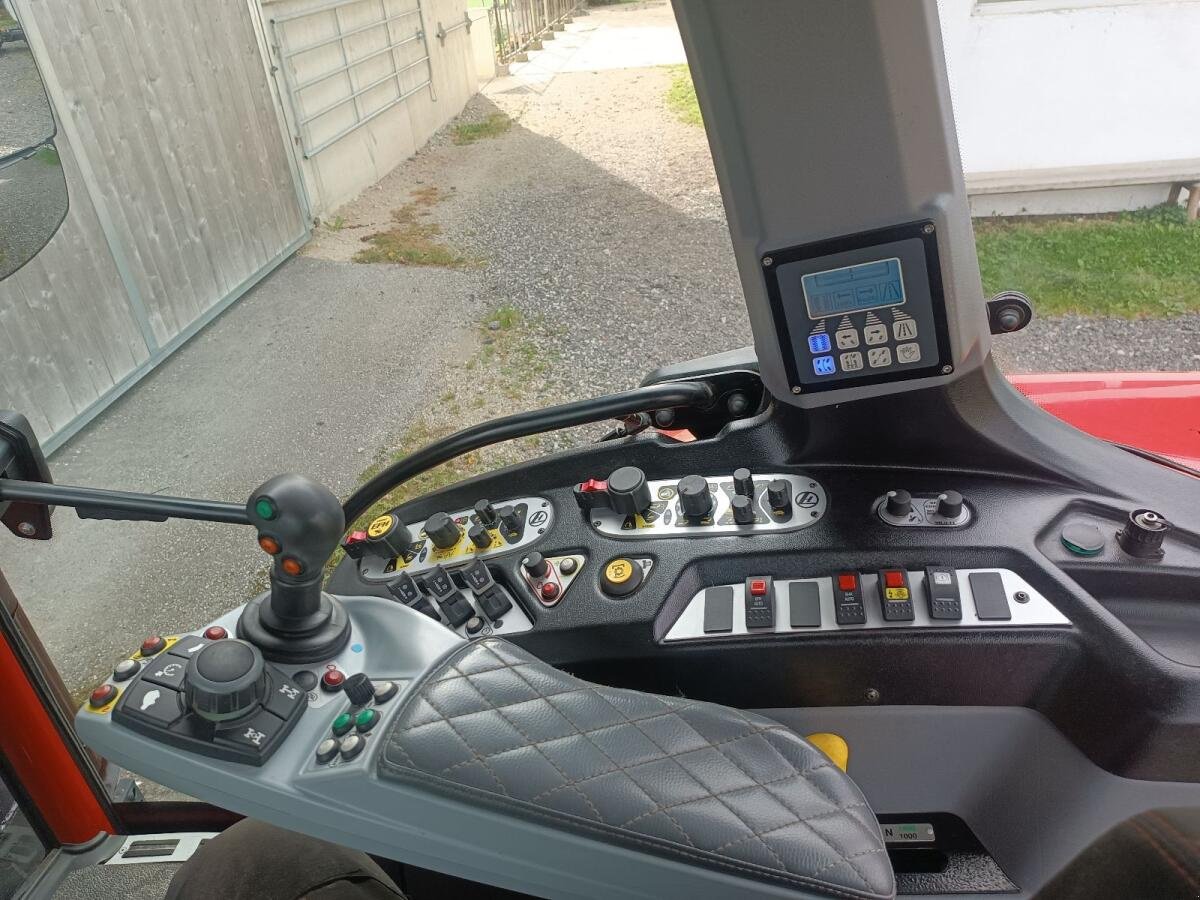 Traktor от тип Lindner Lintrac 130, Gebrauchtmaschine в angerberg (Снимка 3)