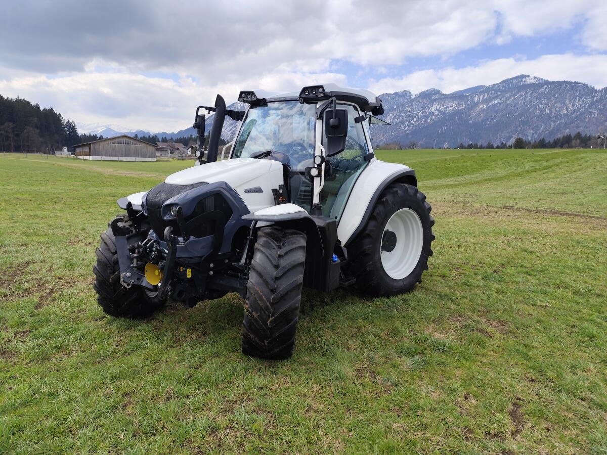 Traktor del tipo Lindner Lintrac 130, Gebrauchtmaschine In angerberg (Immagine 1)