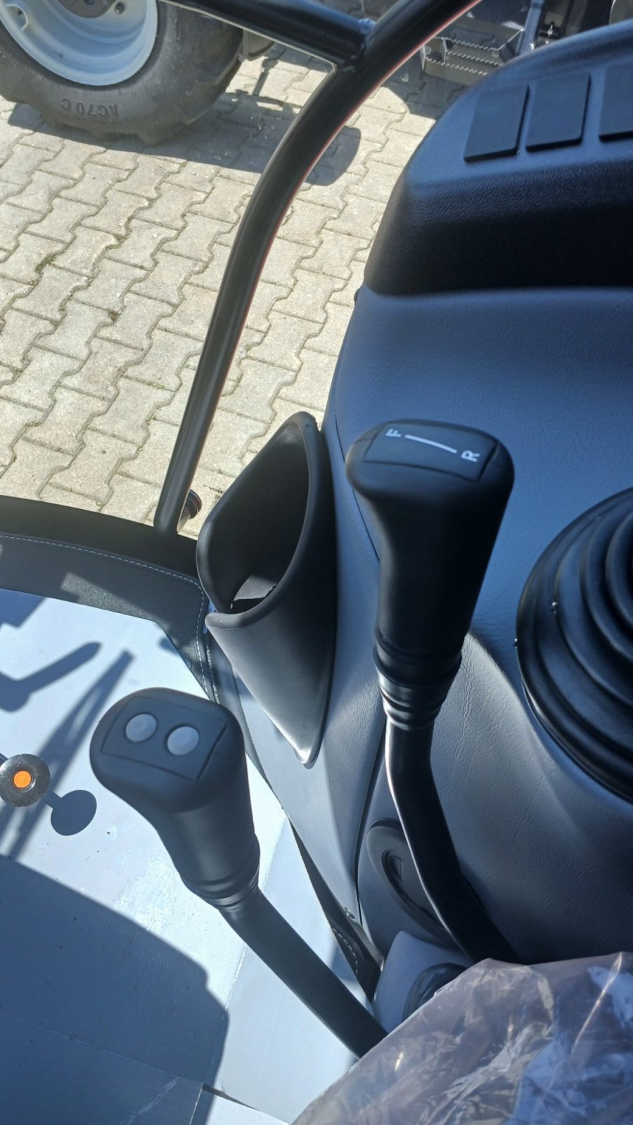 Traktor типа Lindner Lintrac, 65LS, 75LS, 65, 75, Neumaschine в Bad Kötzting (Фотография 9)