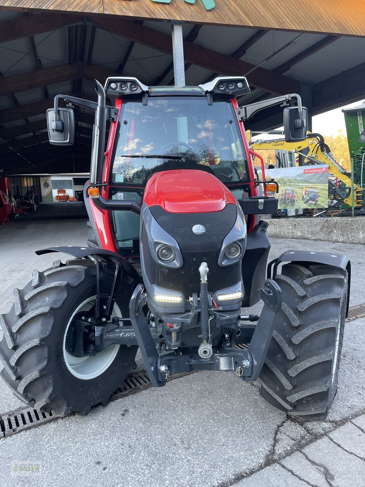 Traktor του τύπου Lindner Lintrac 70 (Stufe 5), Neumaschine σε Kaumberg (Φωτογραφία 3)