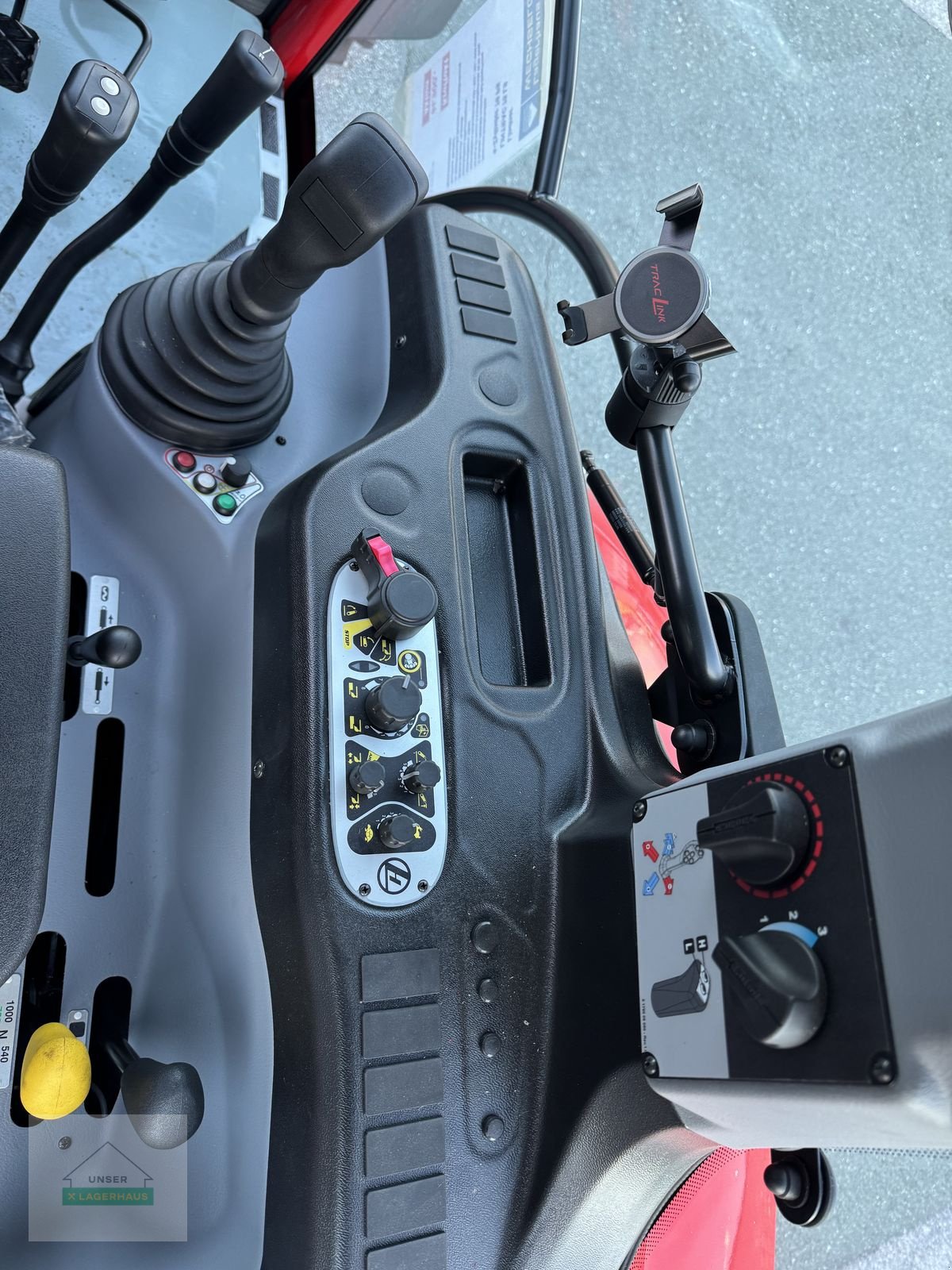 Traktor des Typs Lindner Lintrac 75 LS, Neumaschine in Hartberg (Bild 11)