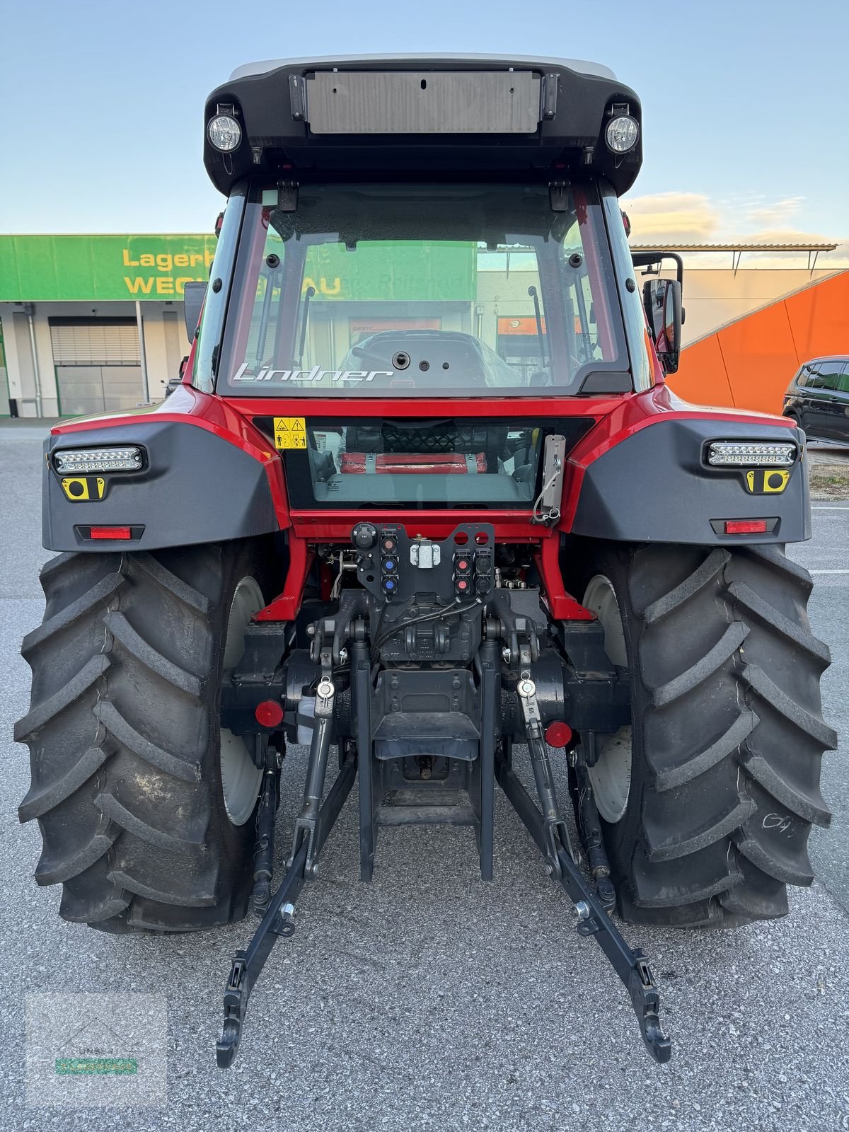Traktor des Typs Lindner Lintrac 75 LS, Neumaschine in Hartberg (Bild 4)