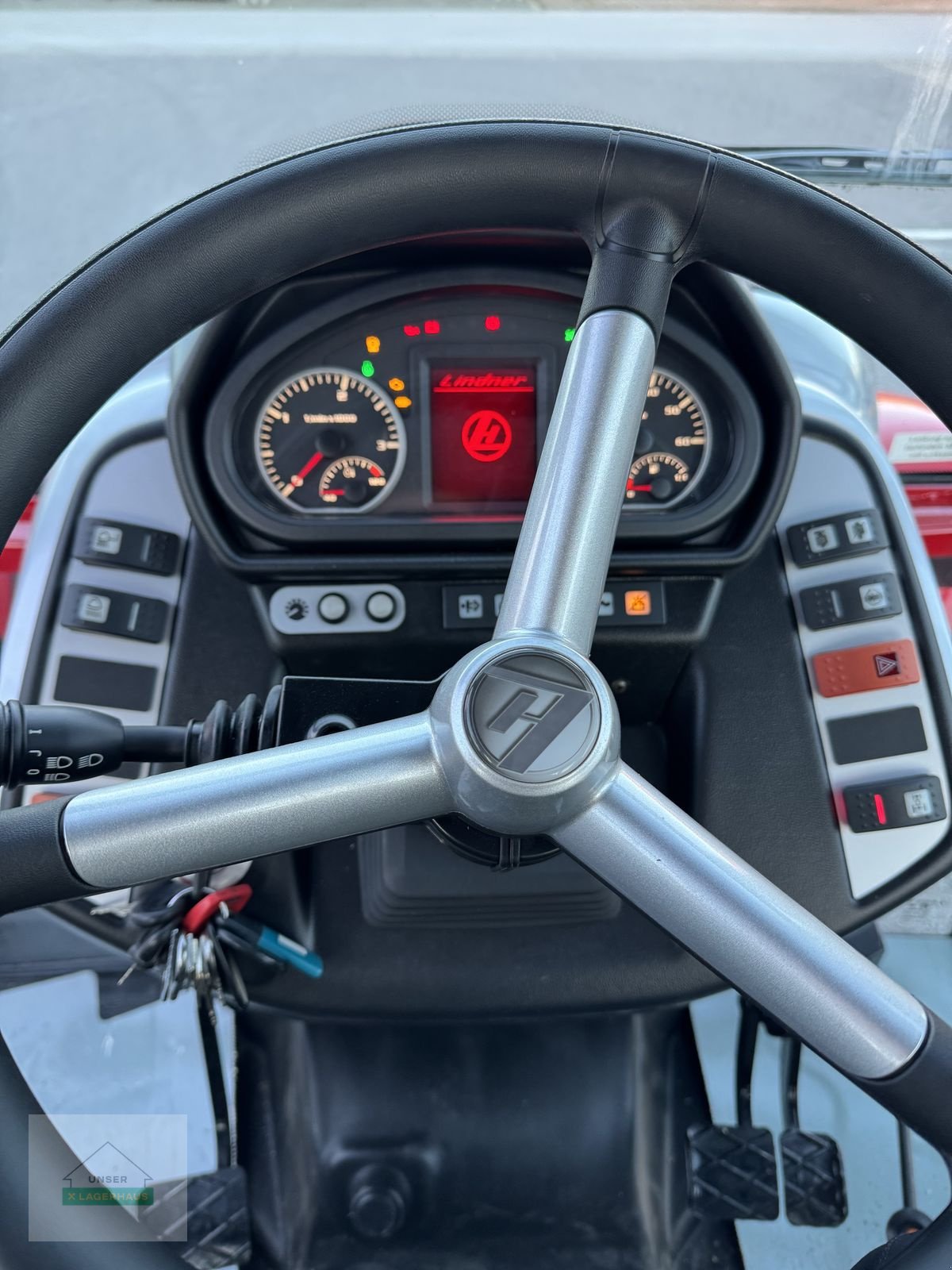 Traktor des Typs Lindner Lintrac 75 LS, Neumaschine in Hartberg (Bild 9)