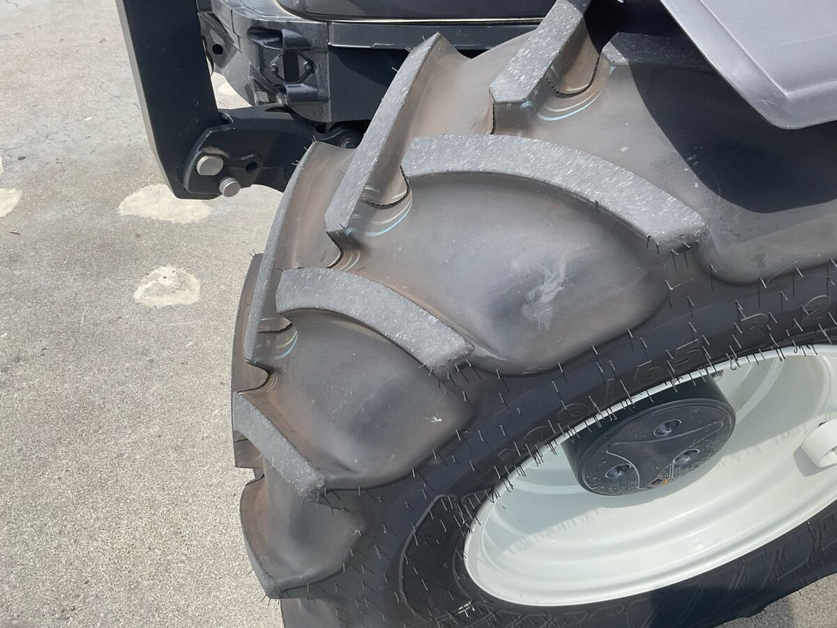 Traktor des Typs Lindner Lintrac 75 LS, Neumaschine in Zwettl (Bild 15)