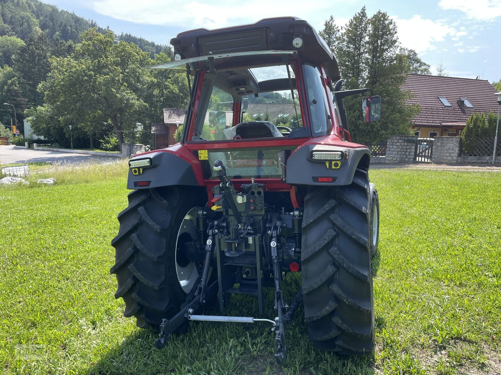 Traktor des Typs Lindner Lintrac 75 LS, Neumaschine in Kaumberg (Bild 7)