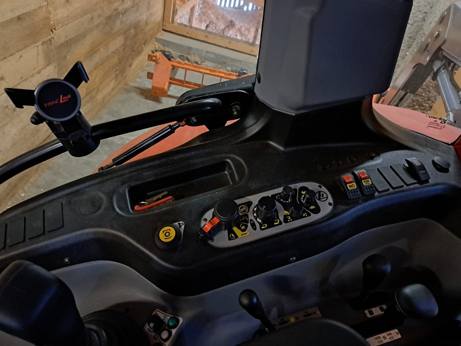 Traktor des Typs Lindner Lintrac 75 LS, Neumaschine in Gmünd (Bild 2)