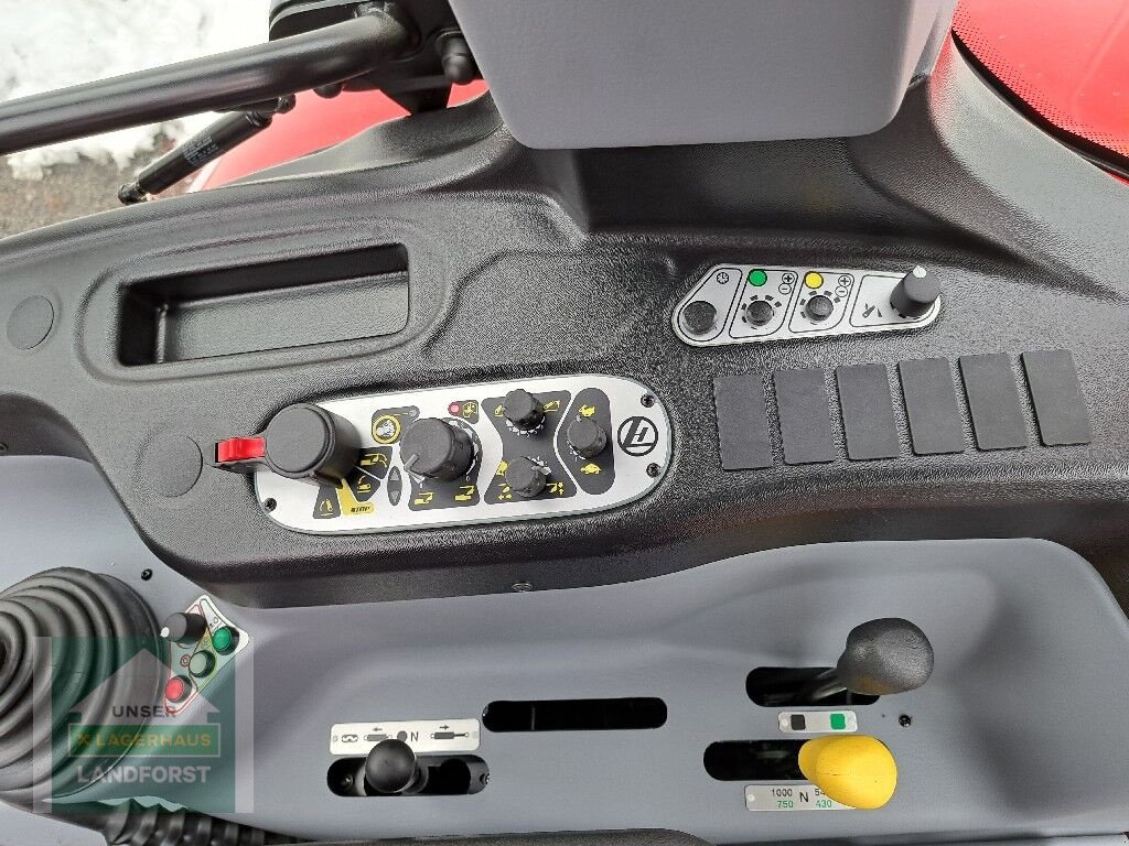 Traktor des Typs Lindner Lintrac 75LS, Neumaschine in Kapfenberg (Bild 12)