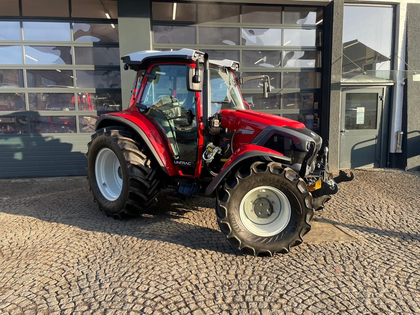 Traktor типа Lindner Lintrac 80 (Stufe 5) 4Rad-Lenkung, Neumaschine в Berndorf (Фотография 3)