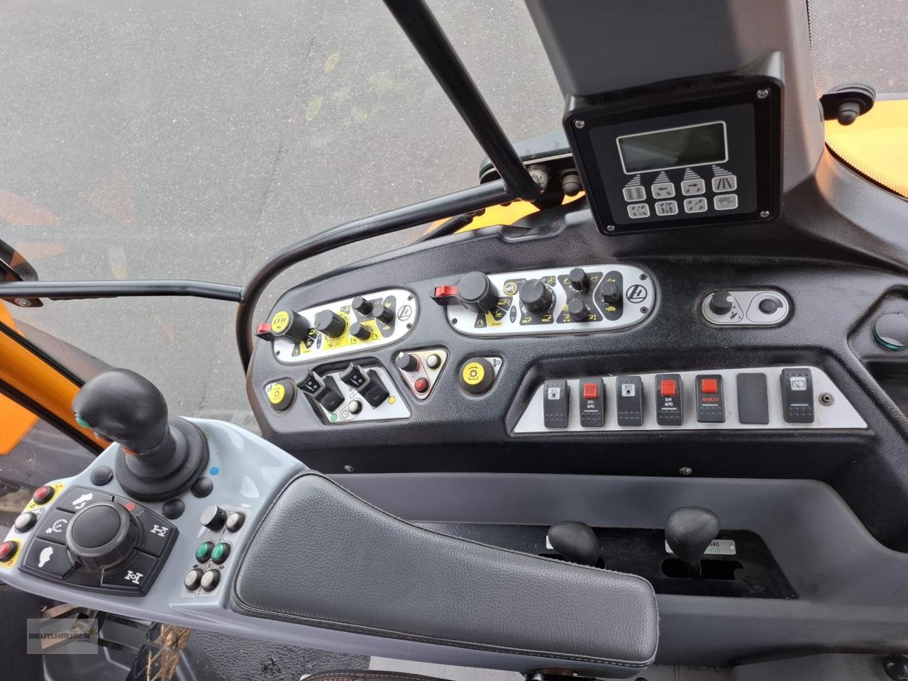 Traktor Türe ait Lindner Lintrac 90, Gebrauchtmaschine içinde Kulmbach (resim 11)