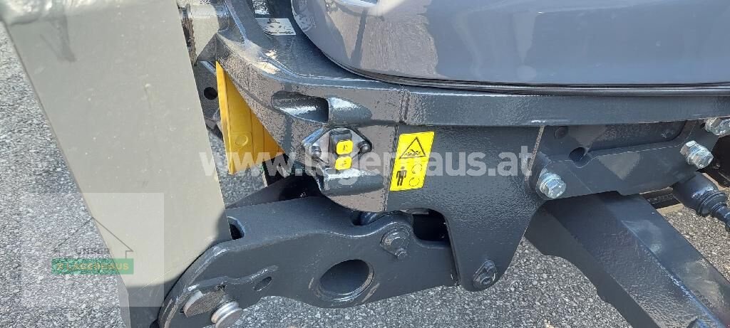 Traktor des Typs Lindner LINTRAC 95 LS, Neumaschine in Aschbach (Bild 2)