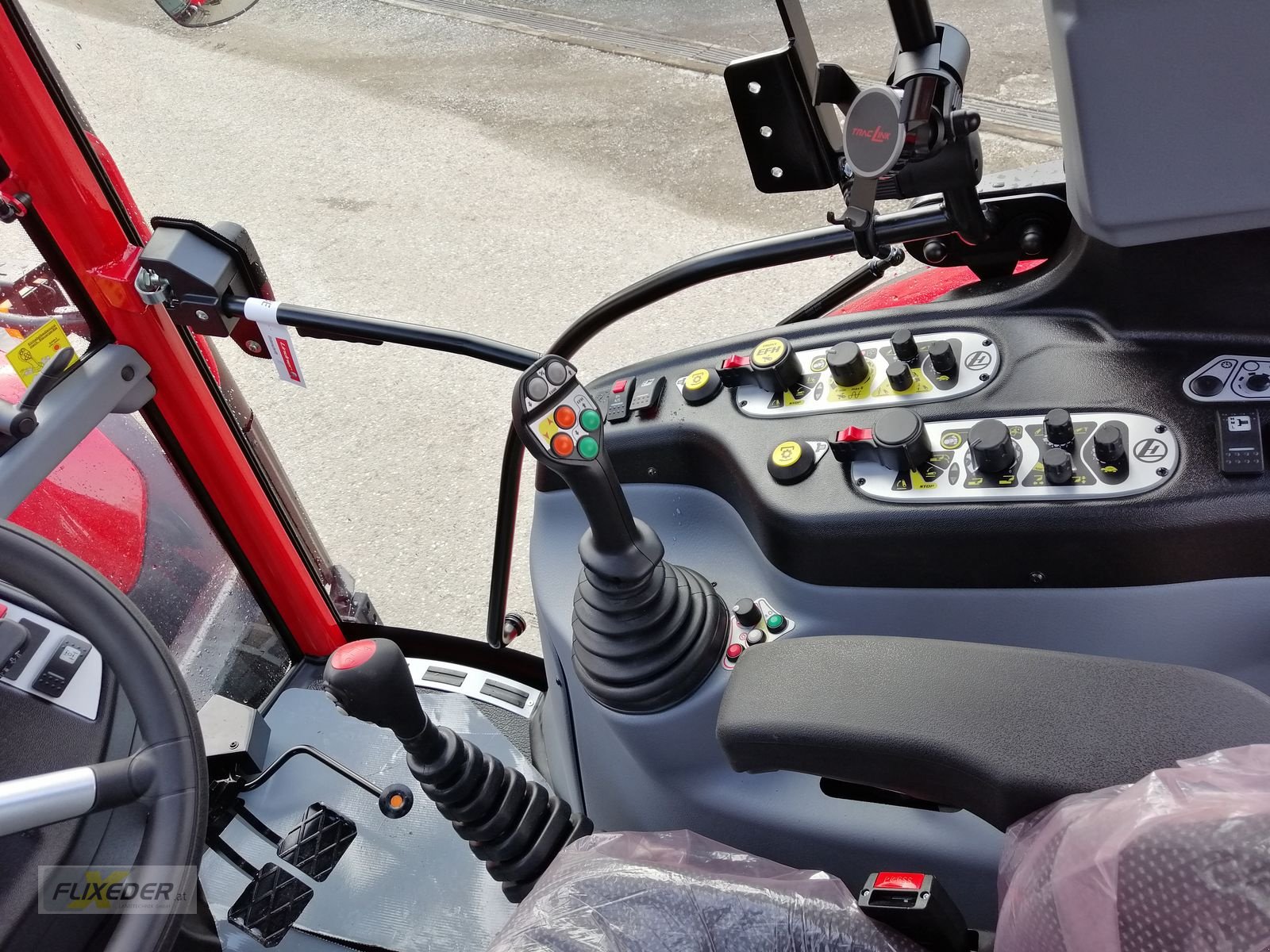 Traktor от тип Lindner Lintrac 95 LS, Neumaschine в Pattigham (Снимка 3)