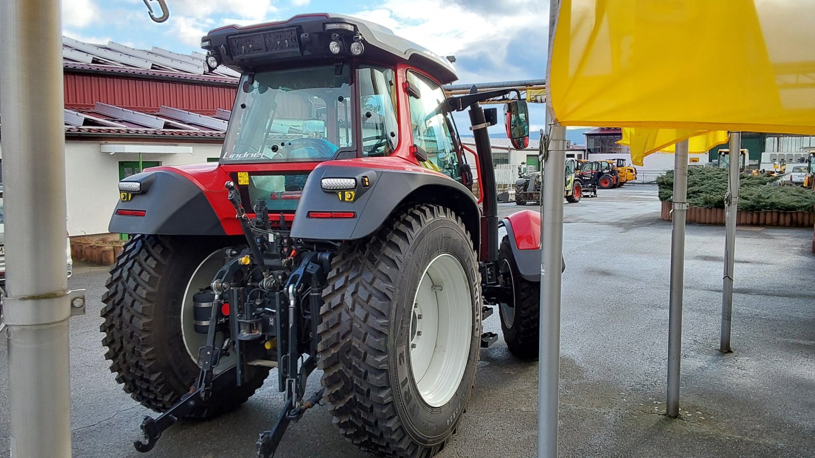 Traktor des Typs Lindner Lintrac 95 LS, Neumaschine in Alach (Bild 4)