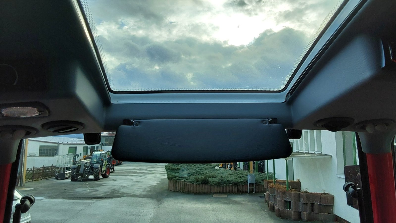 Traktor des Typs Lindner Lintrac 95 LS, Neumaschine in Alach (Bild 19)