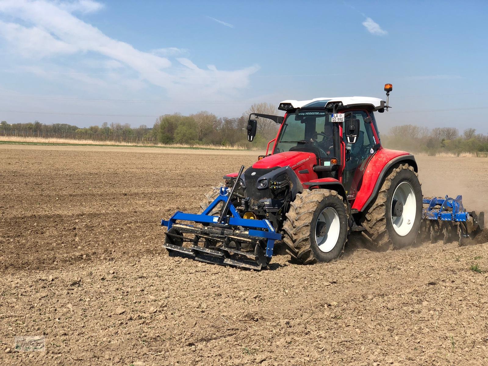 Traktor от тип Lindner Lintrac stufenlos, Neumaschine в Wildenberg (Снимка 17)