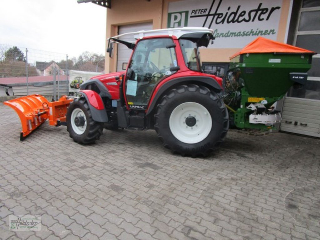 Traktor des Typs Lindner Lintrac, Neumaschine in Wildenberg (Bild 2)