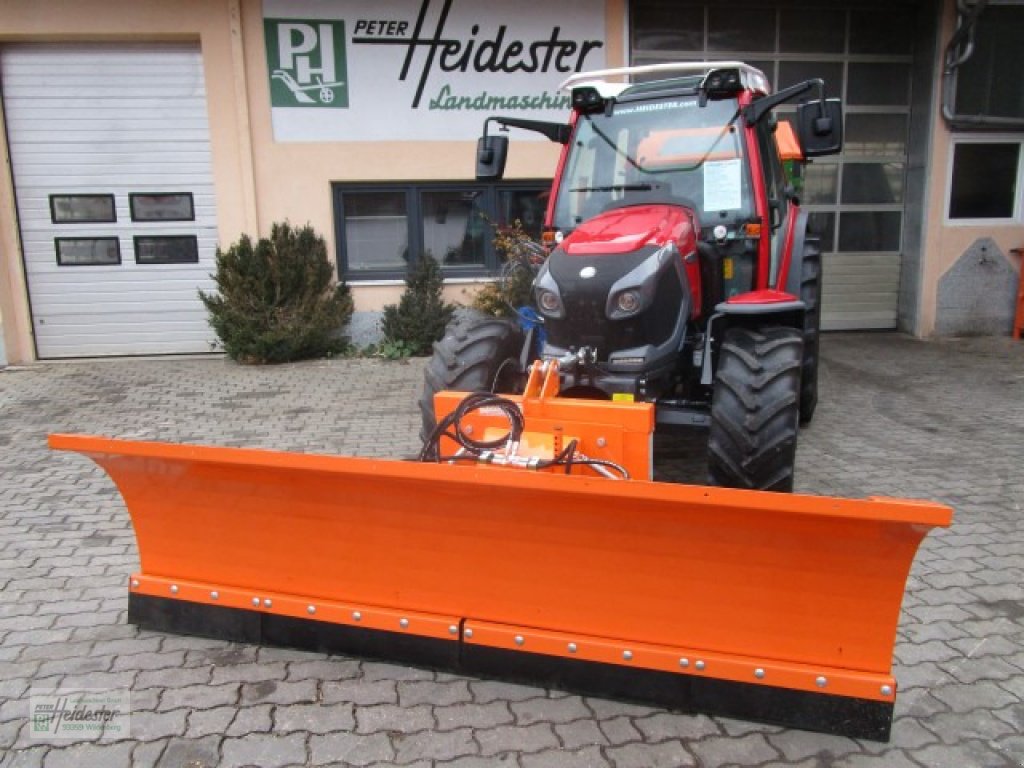 Traktor des Typs Lindner Lintrac, Neumaschine in Wildenberg (Bild 7)