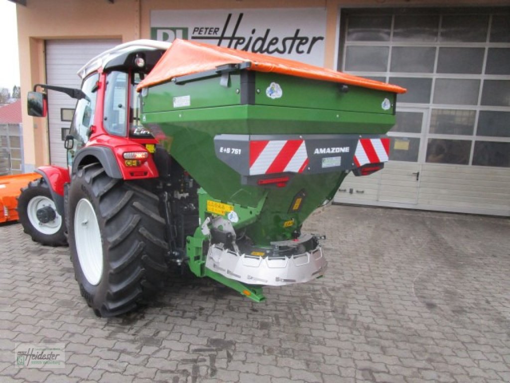 Traktor des Typs Lindner Lintrac, Neumaschine in Wildenberg (Bild 11)