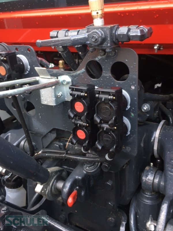 Traktor des Typs Lindner Lintrac75LS, Neumaschine in St. Märgen (Bild 11)