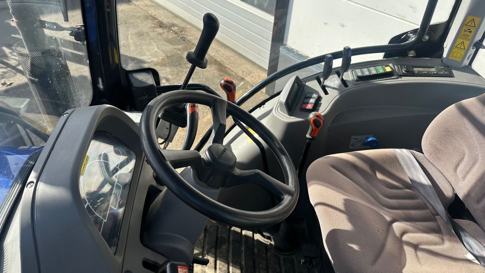 Traktor del tipo LOVOL 50 Hk, Gebrauchtmaschine en Dronninglund (Imagen 5)