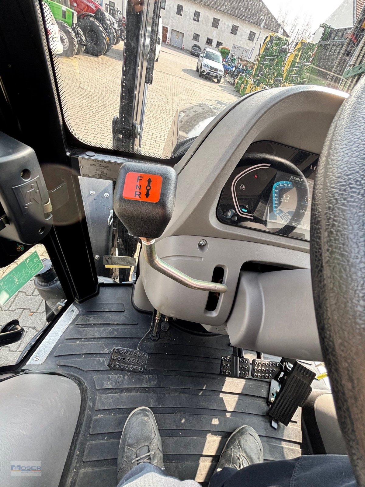 Traktor του τύπου LOVOL M 504, Neumaschine σε Massing (Φωτογραφία 13)